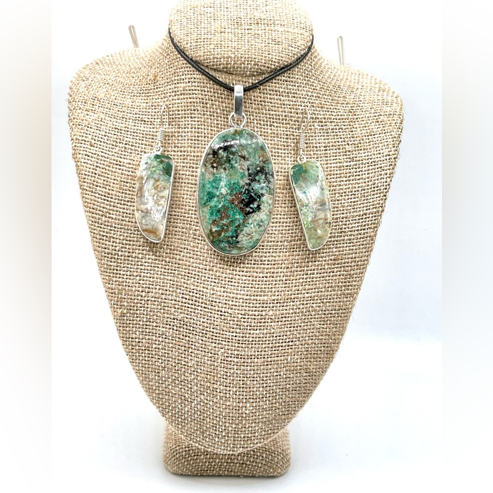 African Turquoise Pendant & Earrings Set